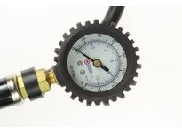 Coilhose TGC1348-DPB Dial Inflator 0-160 psi W Dual Foot Chuck Display