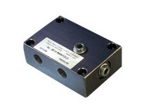 100944 MANIFOLD-PUMP MOUNTED-SAE PORTS | YarinInd