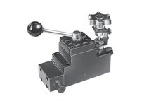 204748 RETAINER-SPRING