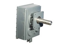 Falk (Rexnord) 0795258 10615455 795258 5407JSC05 3.437 SHFT SEAL HSG FAN5:1 Nominal Ratio, 2.5" High Speed Shaft Diameter, 3.24"