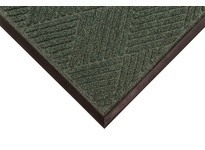 NoTrax 168S0310GN Debris & Moisture Trapping Entrance Mat | Hunter Green