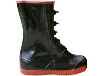 2PP629713 BOSS RUBBER OVER-THE-SHOE ARTIC 5 BUCKLE BOOTS BLACK