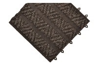 NoTrax 323S0012CH 323 Smart Step with Arrow Trax - Slotted - Charcoal | Durable Mat Solutions