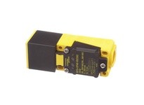 TURCK BI15-CP40-VDZ3X/S10 20-250VAC / 20-320VDC 3-350MA