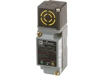Cutler Hammer E51ALS5 Sensor Inductive Proximity AC/DC | Industrial Supplies