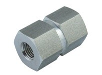 Superlok IHRC-12N-4N 3/4"F X 1/4"F - Hex Reducing Coupling | 316 Stainless Steel