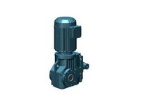 SEW Eurodrive KA77/T DRN100LM4 SO # 87.7589452901.0001.18.90 1762/76 RPM 23.08/Infinite 60 Hz 3 HP 230/460V Helical Bevel Gearmo